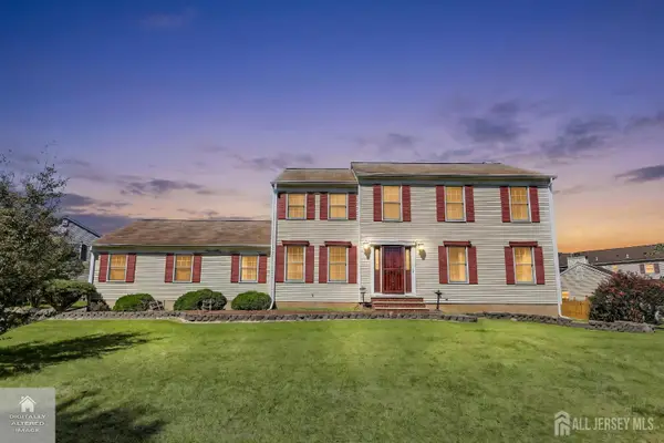 -22 Ditmars Circle, Hillsborough, NJ 08844