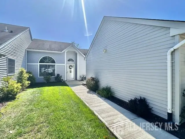 -589 Madison Drive #B, Monroe, NJ 08831 - #3