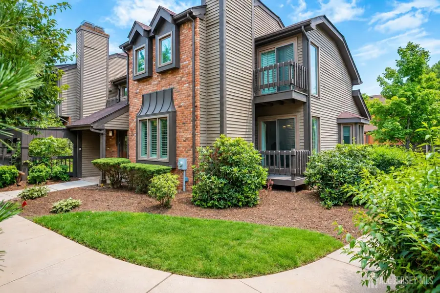 -93 Riverbend Drive, North Brunswick, NJ 08902 - #2