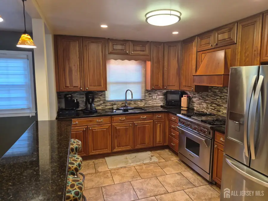 -41 Claremont Avenue, Colonia, NJ 07067 - #3