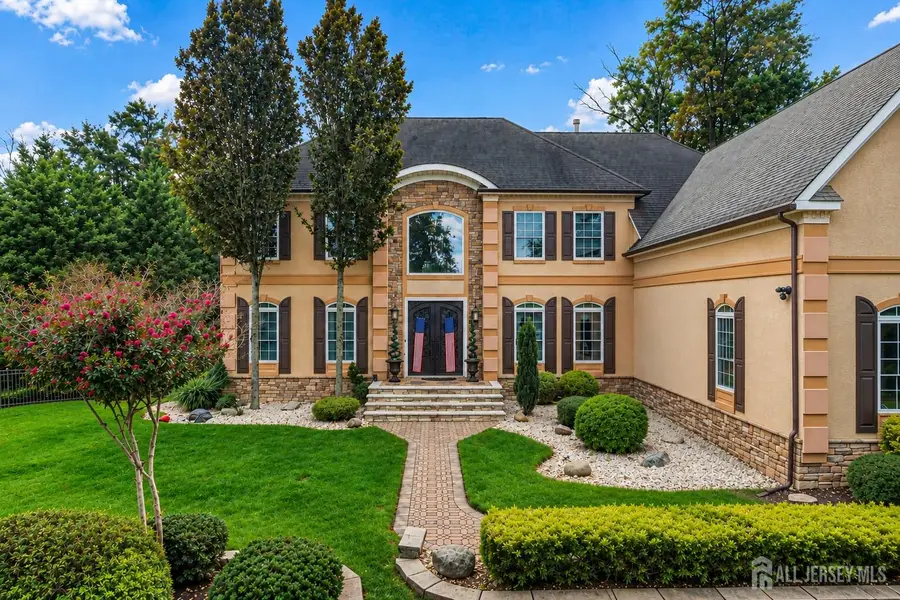 -2 Lexington Court, Monroe, NJ 08831 - #3