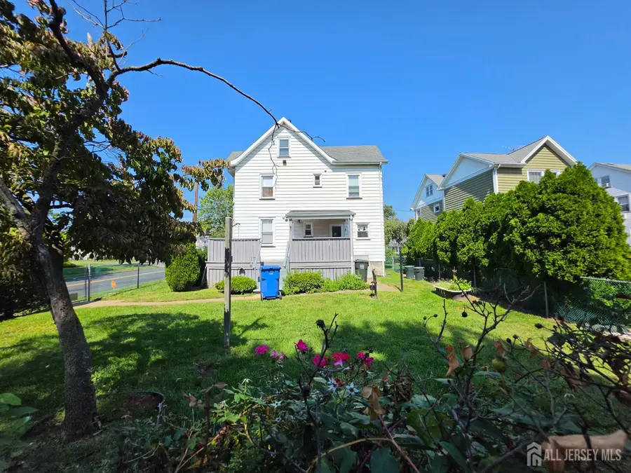 -205 Green Street, Woodbridge, NJ 07095 - #2