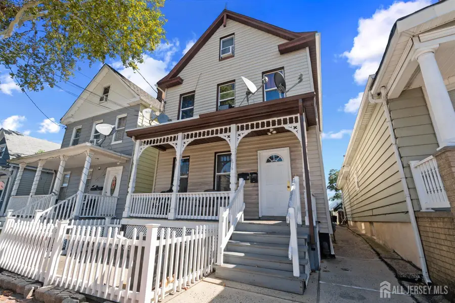 -676 Charles Street, Perth Amboy, NJ 08861 - #2