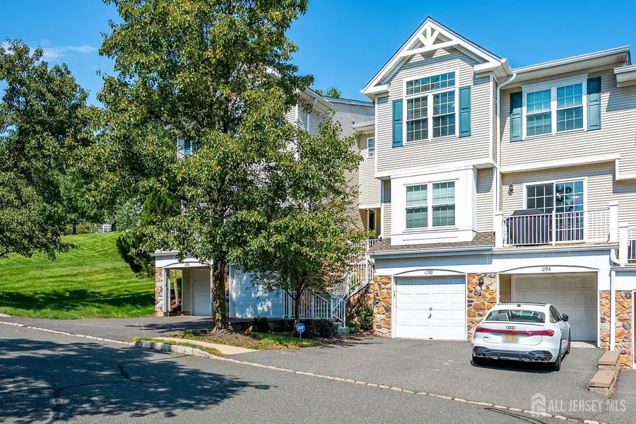-1092 Shadowlawn Drive, Green Brook, NJ 08812 - #2