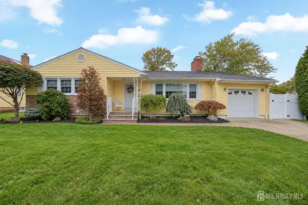 -555 E Washington Avenue E, Woodbridge Proper, NJ 07095