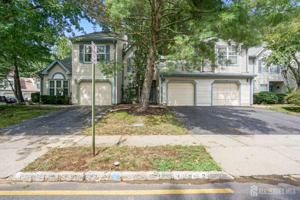 -102 Rumford Way, Manalapan, NJ 07726