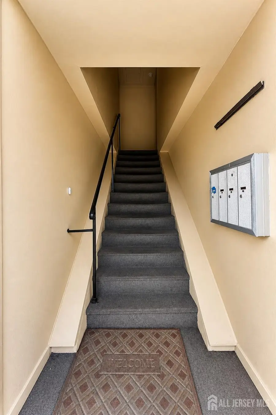 -1226 Cricket Lane, Woodbridge, NJ 07095 - #3