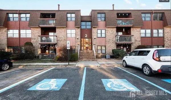-23-C Powderhorn Court, Woodbridge Proper, NJ 07095