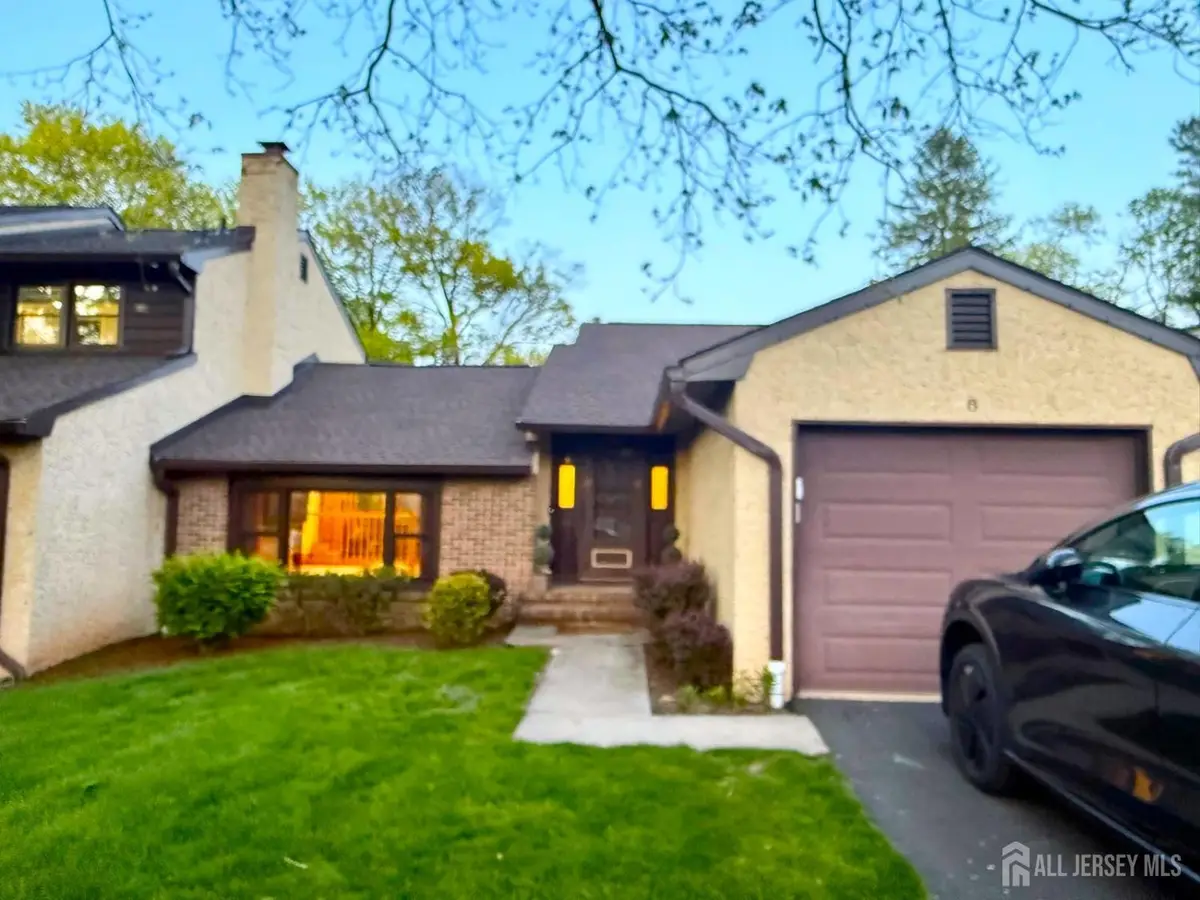 -8 Teaberry Drive, Edison, NJ 08820 - #1