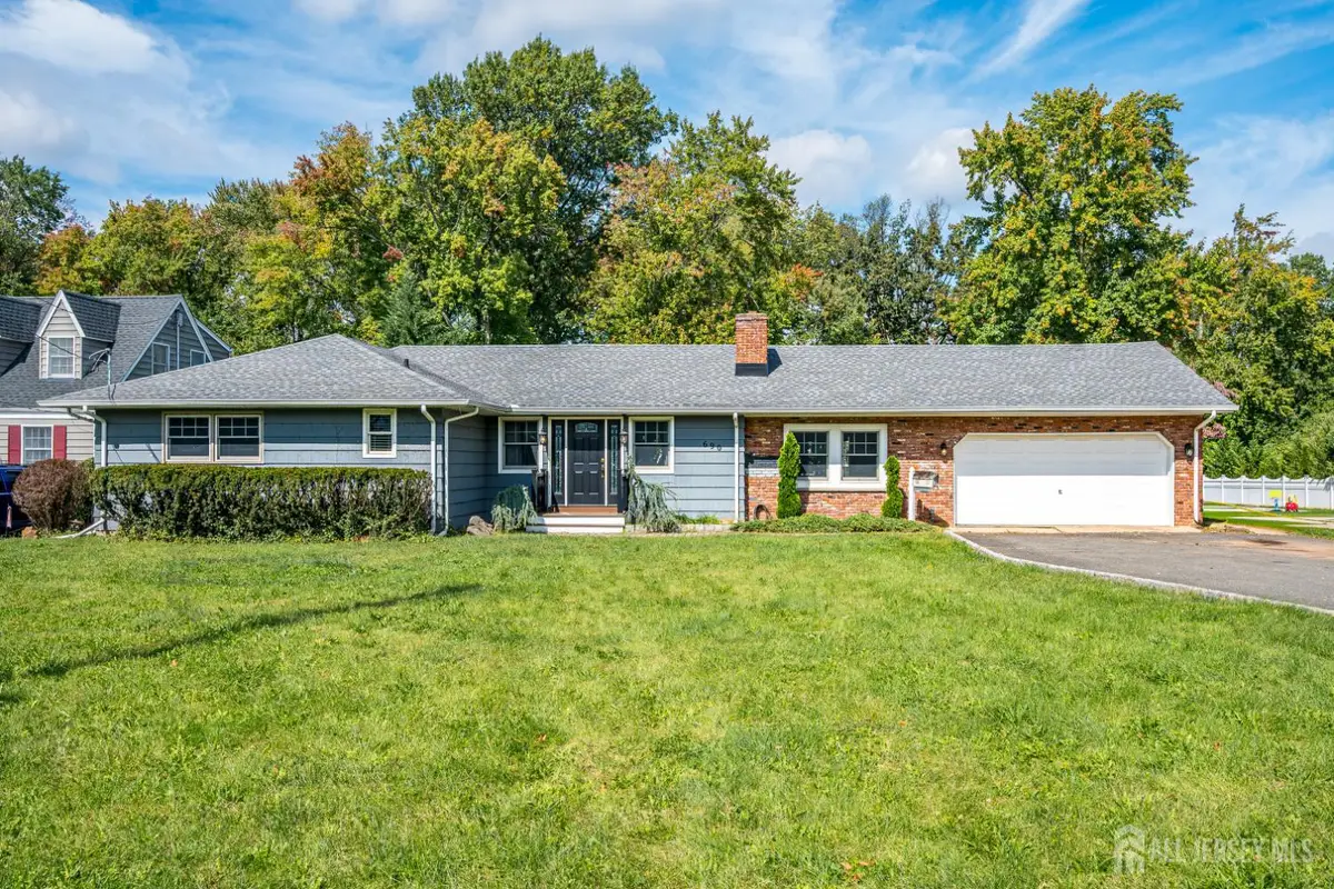 -690 New Durham Road, Metuchen, NJ 08840 - #1