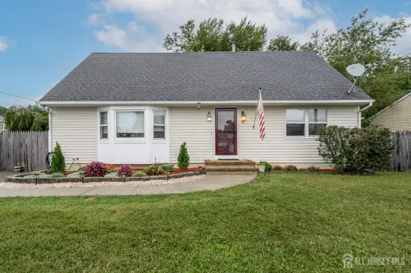 -54 Spruce Street, Beachwood, NJ 08722