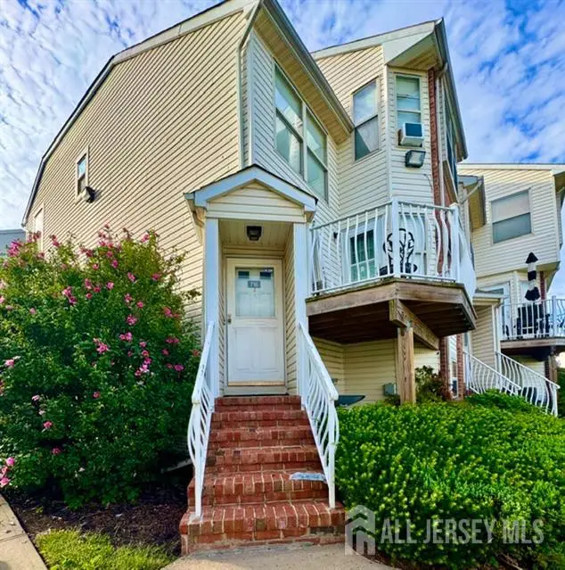 -716 Harbortown Boulevard, Perth Amboy, NJ 08861 - #1