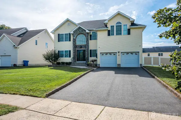 -5 Marcel Lane, Piscataway, NJ 08854