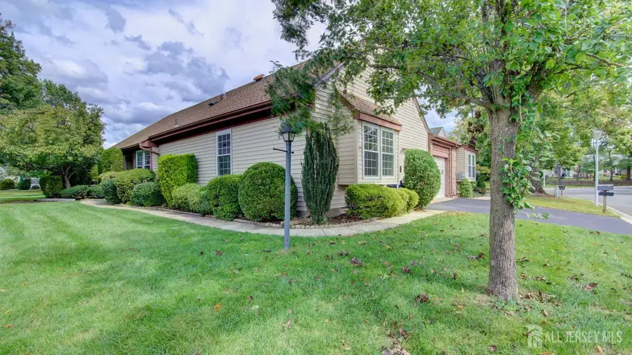 -4 Martin Van Buren Drive #B, Monroe, NJ 08831 - #2
