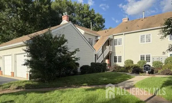 -81 Winthrop Road #H, Monroe, NJ 08831