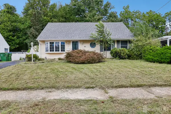 -33 Caldwell Road, Edison, NJ 08817