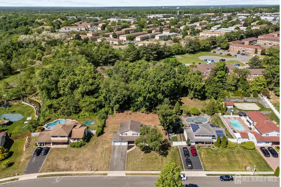 -41 Oakwood Drive, Parlin, NJ 08859 - #3