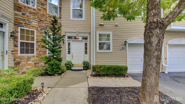 -194 Shinnecock Drive, Manalapan, NJ 07726