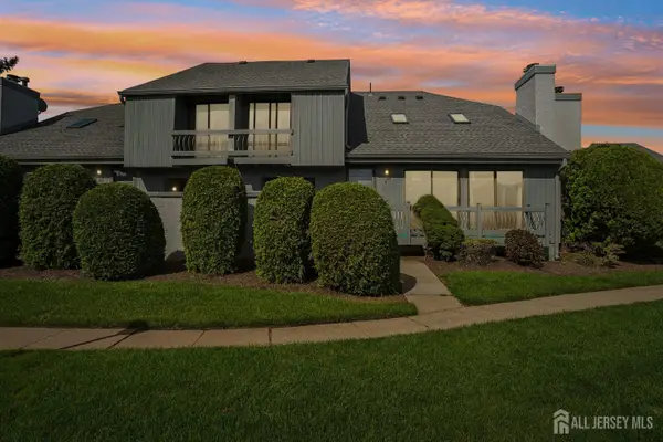 -47 Linda Lane, Edison, NJ 08820