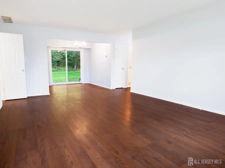 -52 Garden View Terrace #19, East Windsor, NJ 08520 - #2