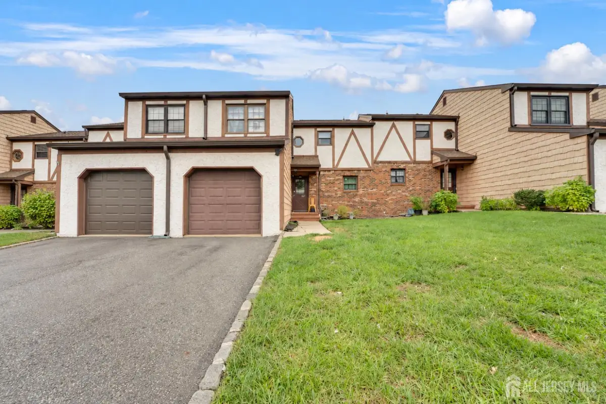 -23 Wellington Court, Sayreville, NJ 08872 - #1