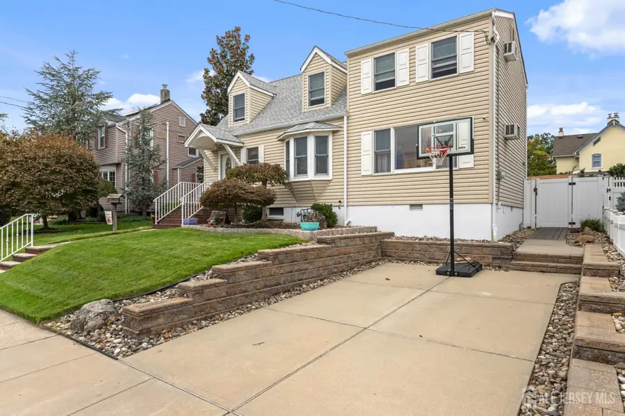 -16 Vanderbuilt Place, Woodbridge, NJ 07095 - #2