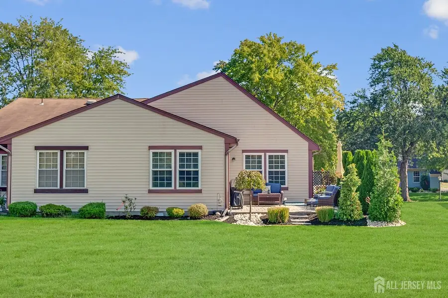 -42 Yorkshire Drive #B, Monroe, NJ 08831 - #3
