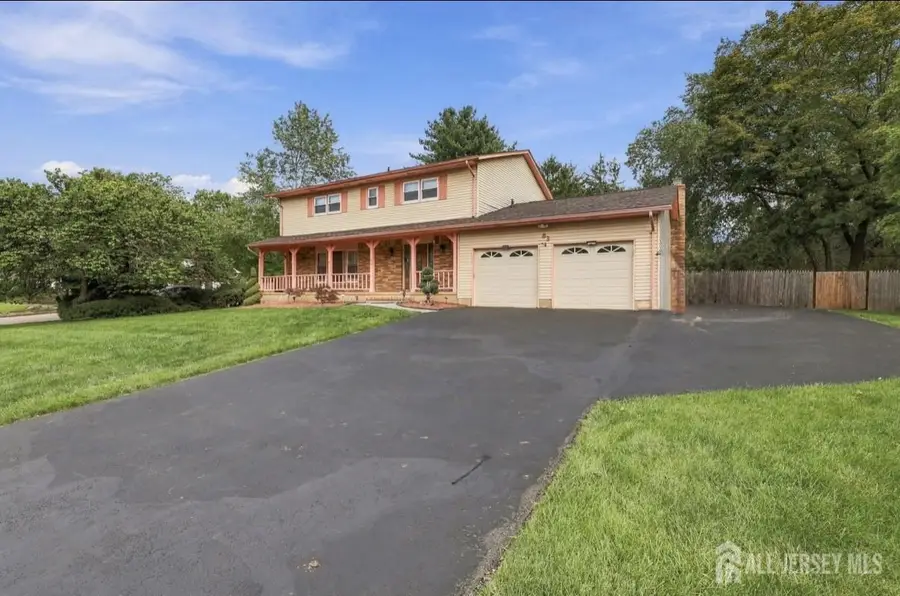 -83 Hidden Lake Drive, North Brunswick, NJ 08902 - #2
