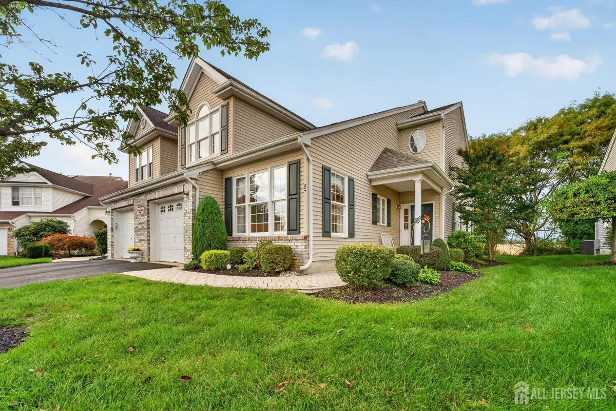 -87 Saratoga Court, Weston, NJ 08873 - #1