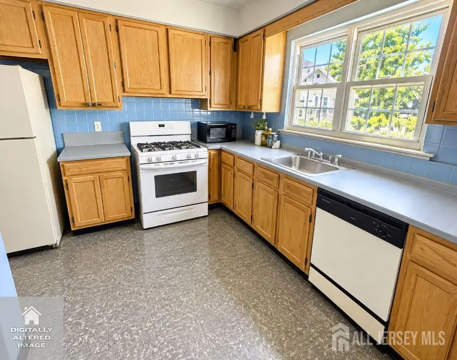 -166 Jones Avenue, New Brunswick, NJ 08901 - #3