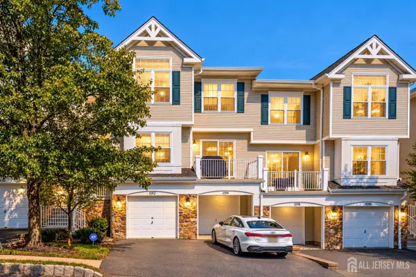 -1092 Shadowlawn Drive, Green Brook, NJ 08812