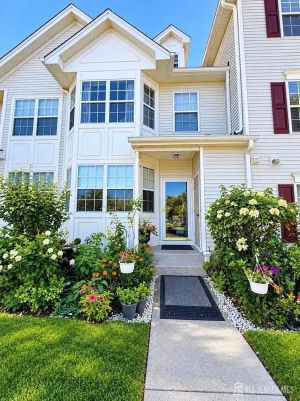 -1505 Blossom Circle, South Brunswick, NJ 08810
