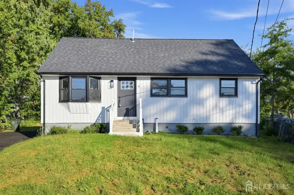 -4 Universal Avenue, Iselin, NJ 08830