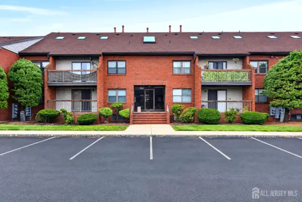 -142 Beverly Hill Terrace #H, Woodbridge Proper, NJ 07095