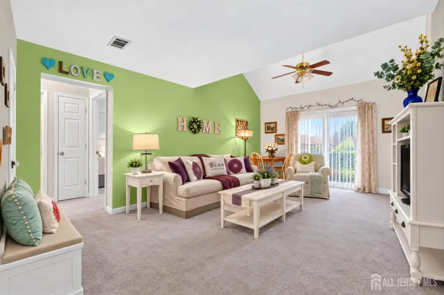 -142 Beverly Hill Terrace #H, Woodbridge, NJ 07095 - #2