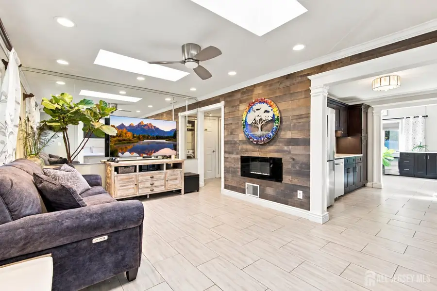 -12 E Knollwood Road, Edison, NJ 08817 - #2