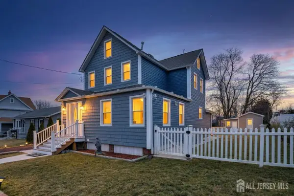 -41 Lincoln Avenue, Jamesburg, NJ 08831