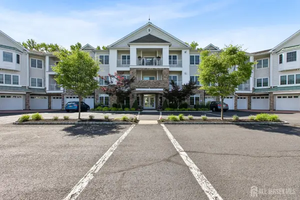 -5326 Falston Circle, Old Bridge, NJ 08857