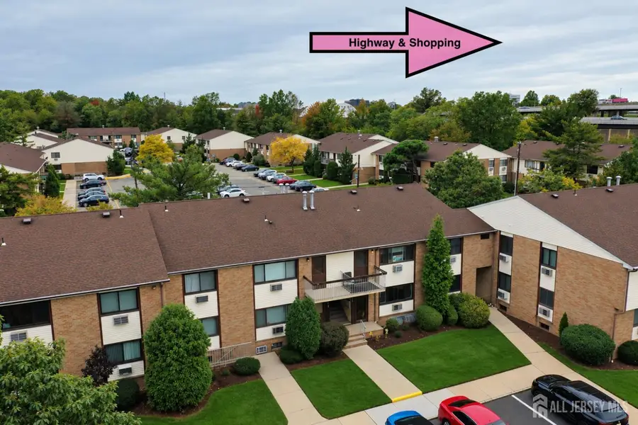 -713 Cricket Lane, Woodbridge, NJ 07095 - #3