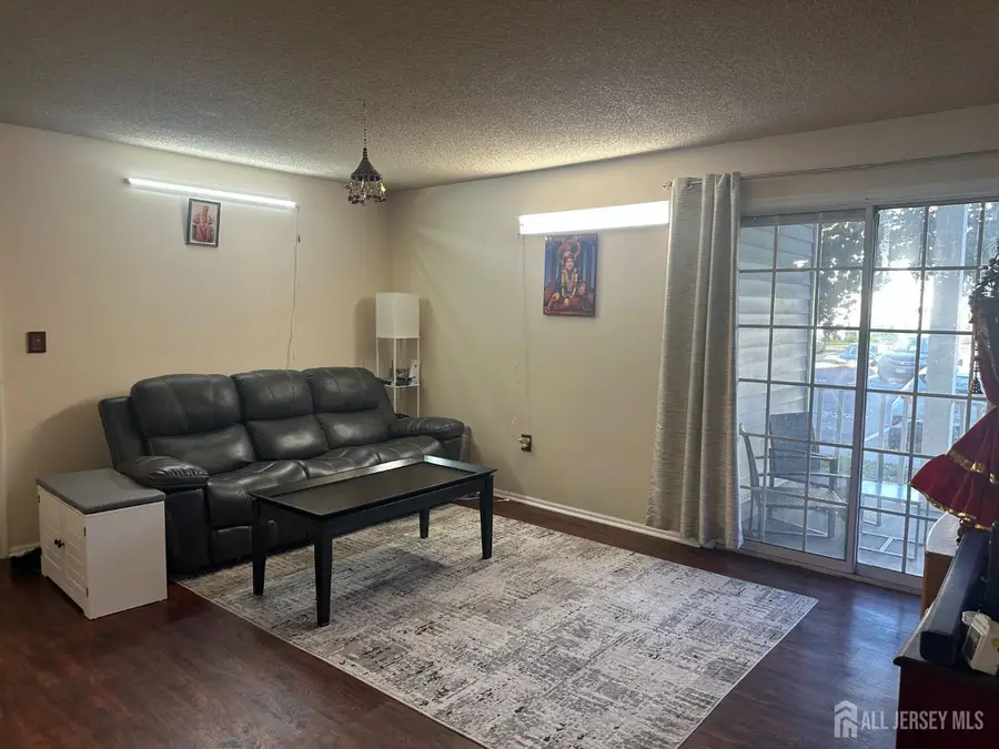 -138 Darwin Lane, North Brunswick, NJ 08902 - #2