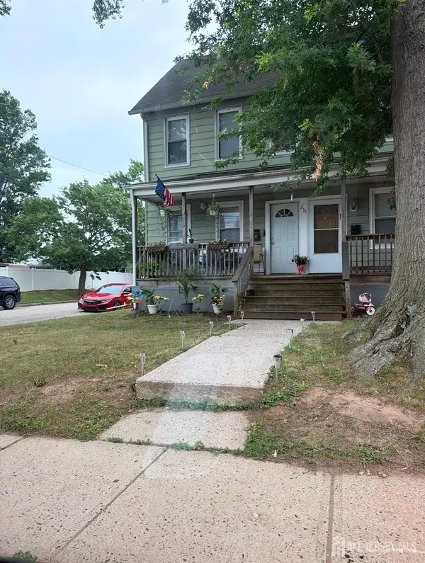 -231 Clinton Street, Woodbridge Proper, NJ 07095