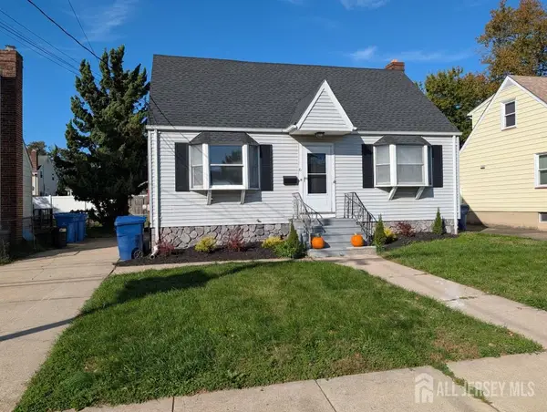 -6 Roseland Place, North Brunswick, NJ 08902