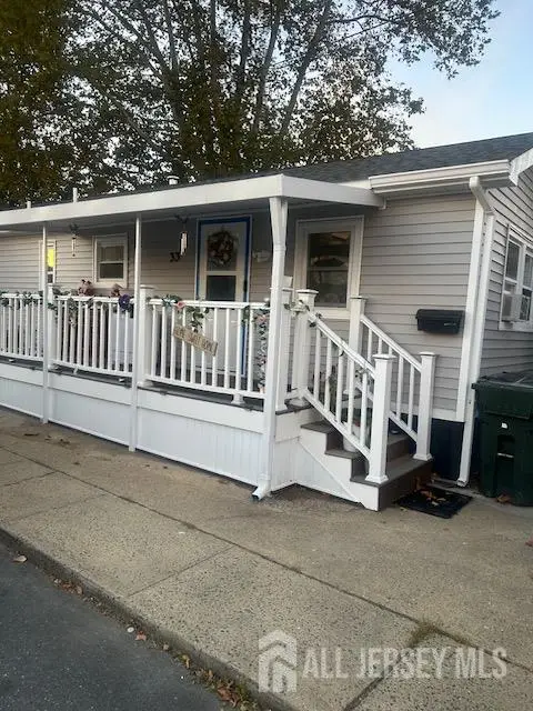 -33 Freddie Avenue, Avenel, NJ 07001 - #2