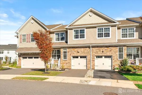 -5 Marigold Way, Monroe, NJ 08831