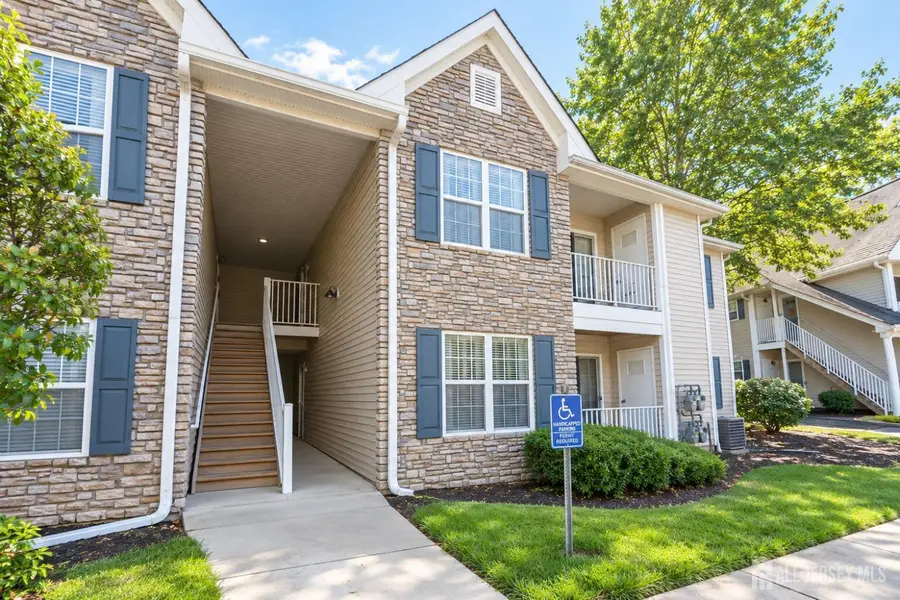 -804 Wedgewood Circle #818, Middletown, NJ 07718 - #2