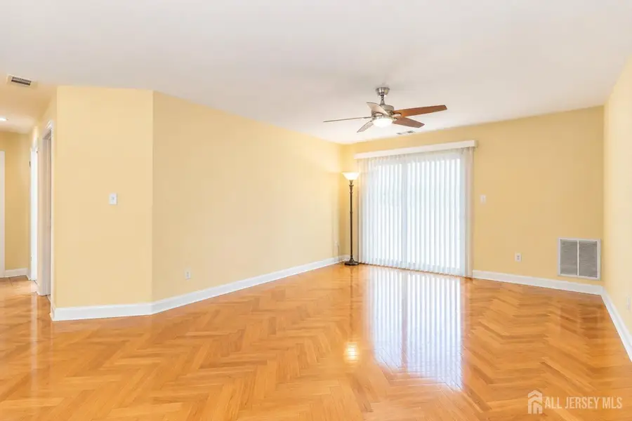 -804 Wedgewood Circle #818, Middletown, NJ 07718 - #3