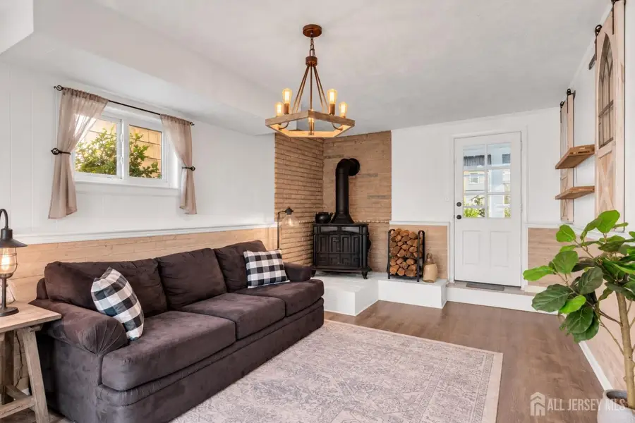 -4 Willow Avenue, Edison, NJ 08817 - #3