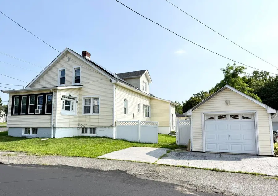-73 Laurence Parkway, Laurence Harbor, NJ 08879 - #3