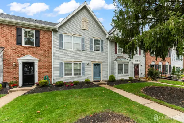 -75 Albury Way, North Brunswick, NJ 08902