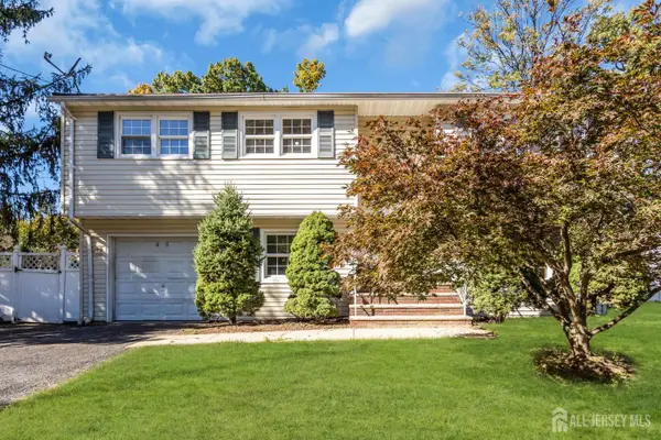 -26 Nancy Lane, Piscataway, NJ 08854